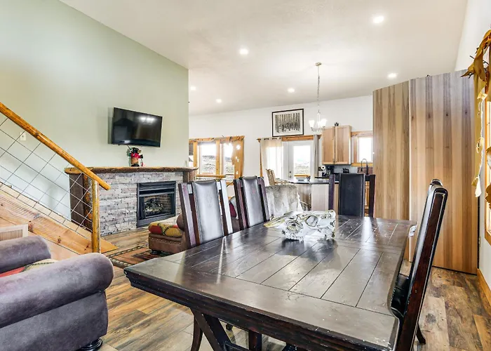 Holiday home 5 Mi To Lake: Secluded Retreat W/ Sauna!