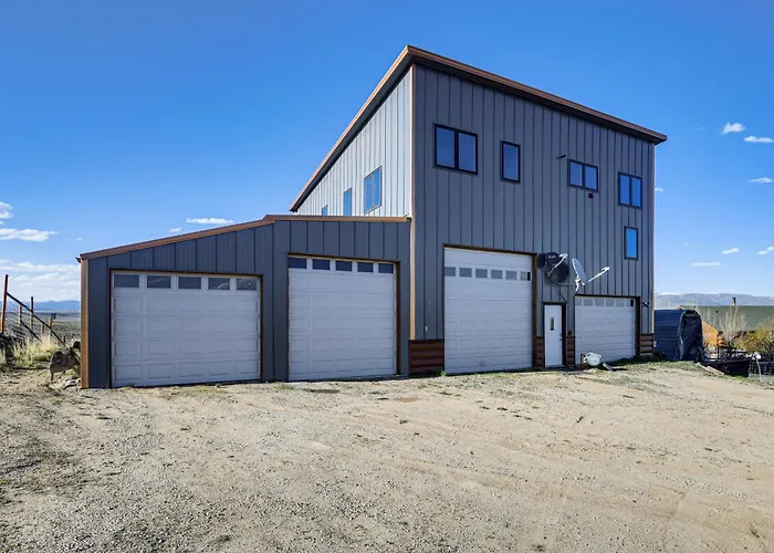 Holiday home 5 Mi To Lake: Secluded Retreat W/ Sauna!